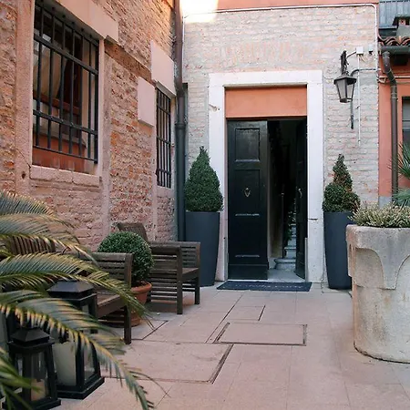 Ca' Della Corte Couette-café 4*