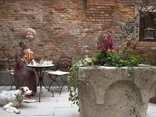 Ca' Della Corte Couette-café