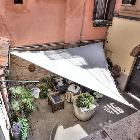 Ca' Della Corte Couette-café