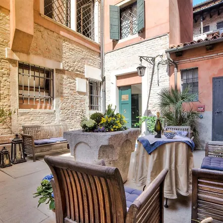 Ca' Della Corte Bed & Breakfast Venedig