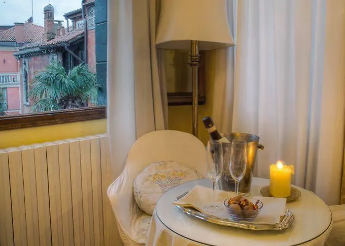 Ca' Della Corte Bed & Breakfast 4*