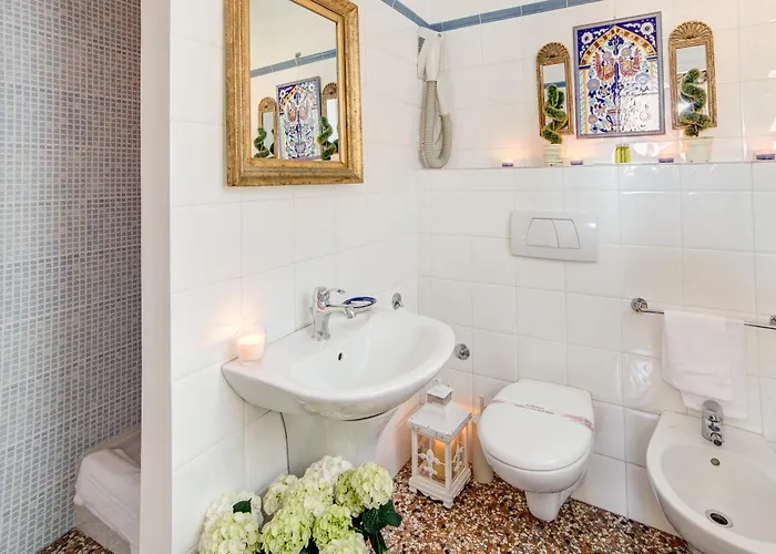 Ca' Della Corte Bed & Breakfast 4*