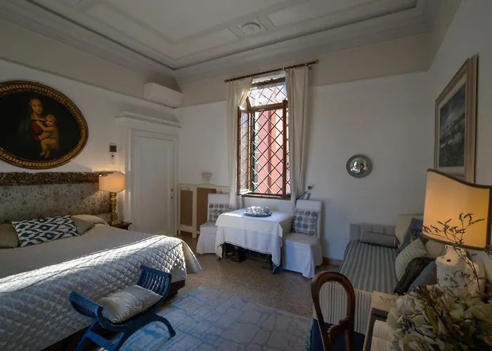 Ca' Della Corte Bed & Breakfast 4*