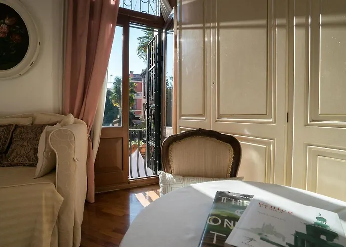 Ca' Della Corte Bed & Breakfast Venice